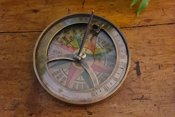 Bronze Sundial Compass Valuezy